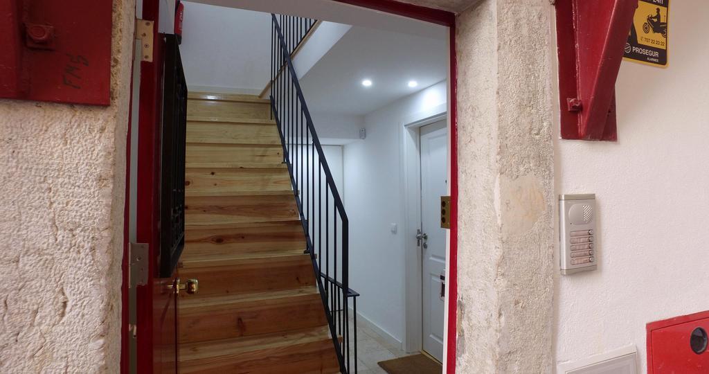 Alfama 44 Apartment Lisbon Exterior photo